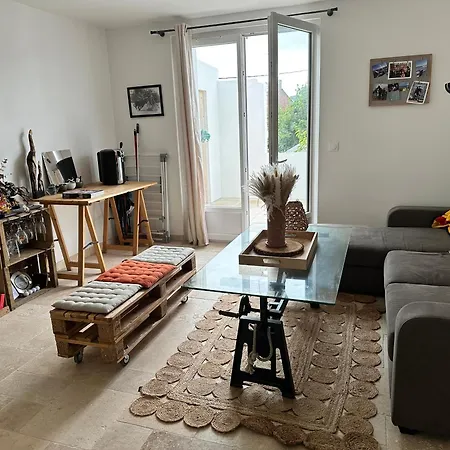 2 Min De La Apartment